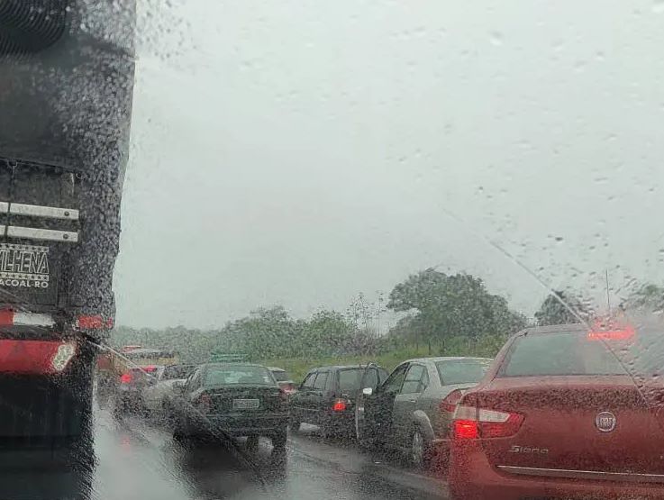 Federação do Transporte de Cargas do Paraná se posiciona contra as manifestações em estradas